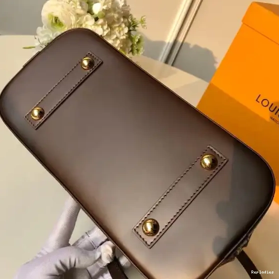 Cheap Louis Vuitton BB ALMA  0518